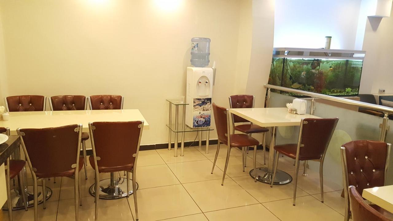 Oezguer Hotel Trabzon Buitenkant foto