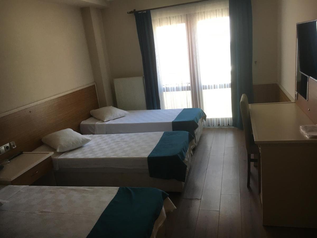 Oezguer Hotel Trabzon Buitenkant foto